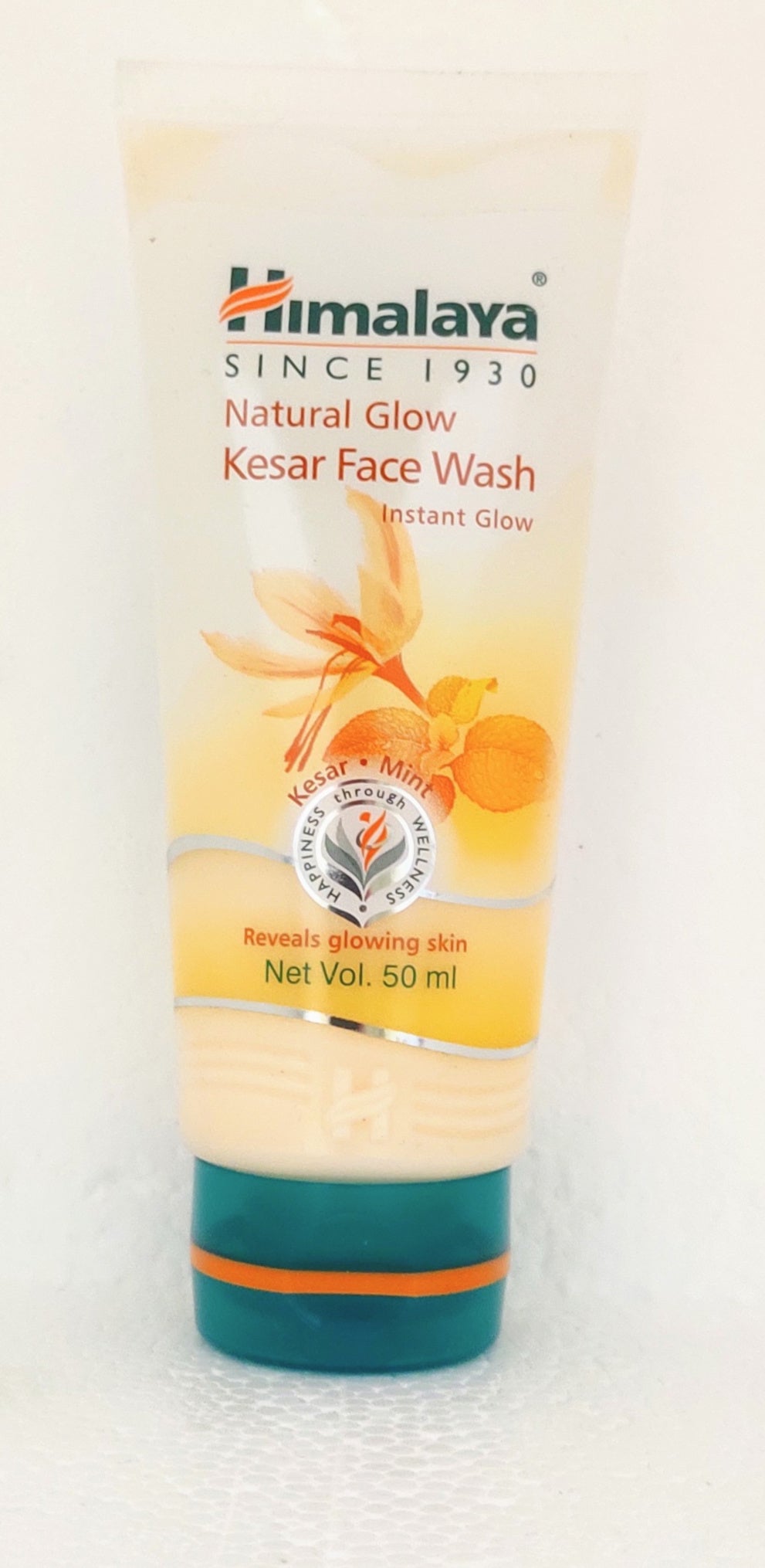 Himalaya kesar face deals wash