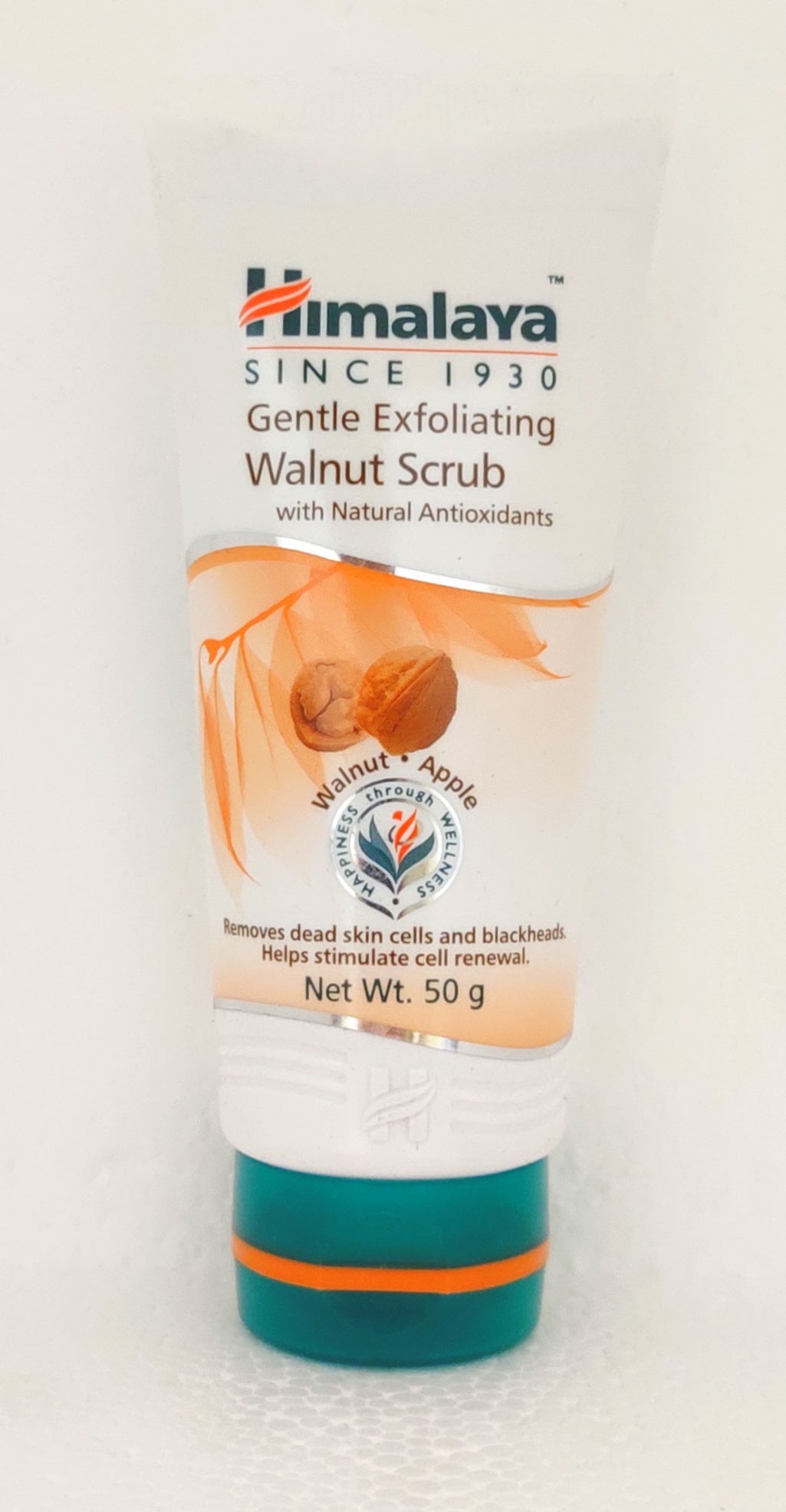 shop himalaya gentle exfoliating walnut scrub 50gm at price 75.00 from himalaya online - ayush care